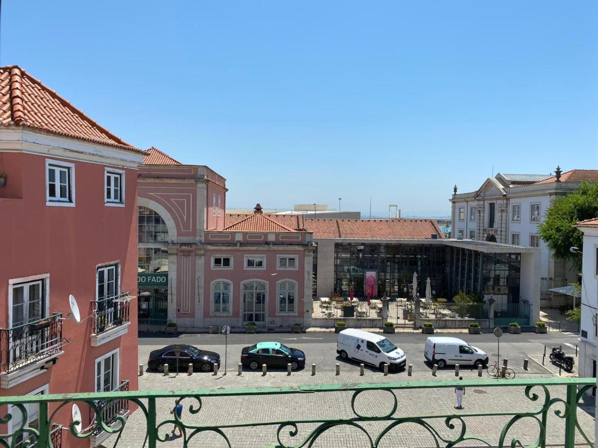 Alfama With Balcony Apartment Lissabon